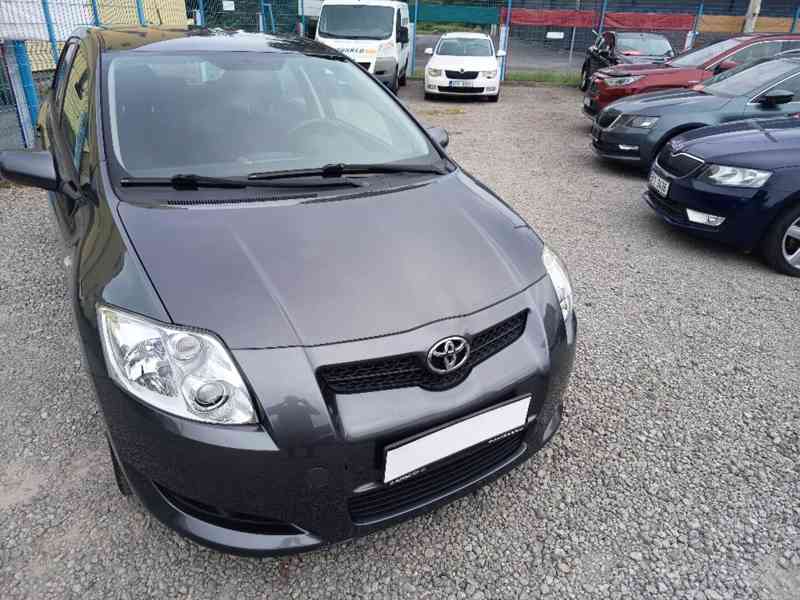 TOYOTA Auris 1,4D-4D Comfort ČR - foto 2
