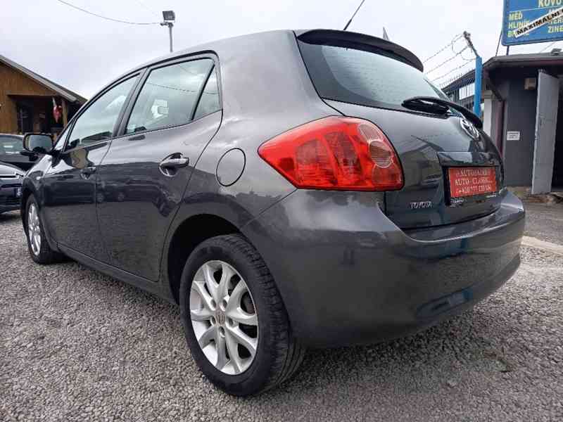 TOYOTA Auris 1,4D-4D Comfort ČR - foto 11