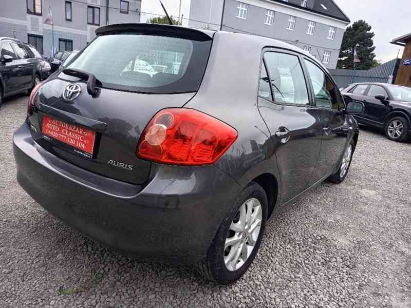 TOYOTA Auris 1,4D-4D Comfort ČR - foto 8