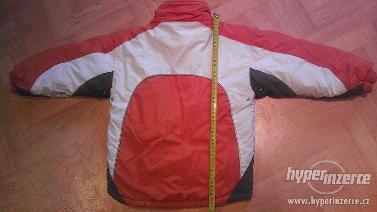 KVALITNÍ ZIMNÍ CHLAPECKÁ BUNDA KIK vel.116 - foto 2