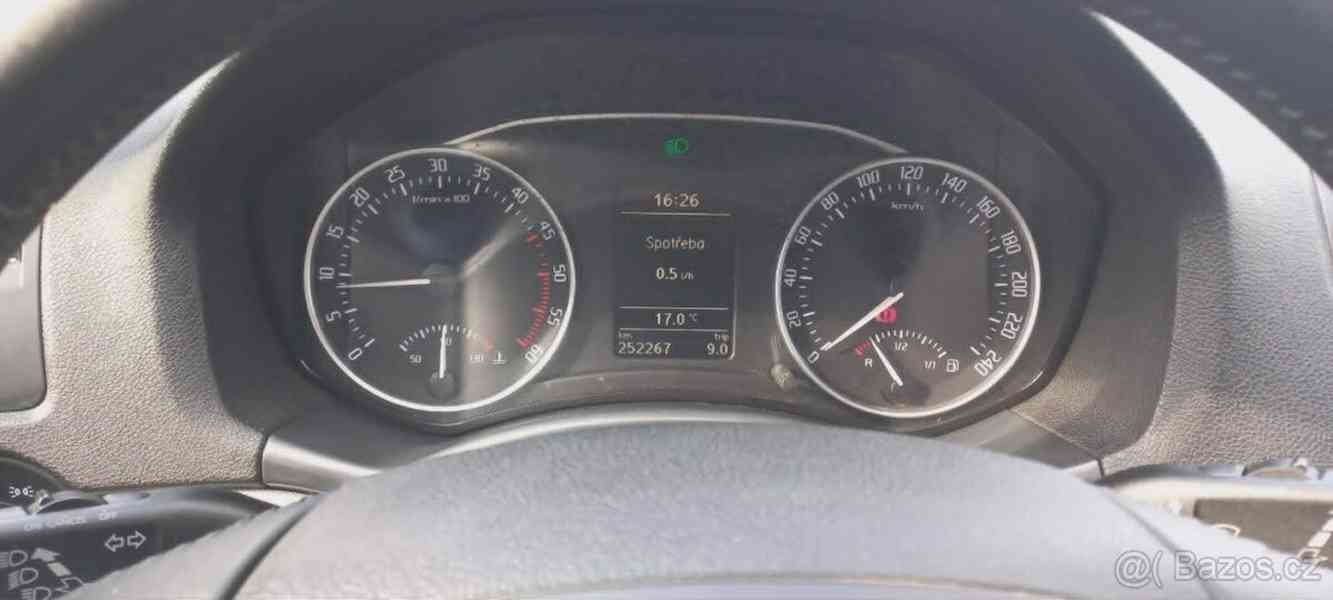 Škoda Octavia 1,9   TDI 77kw facelift - foto 9