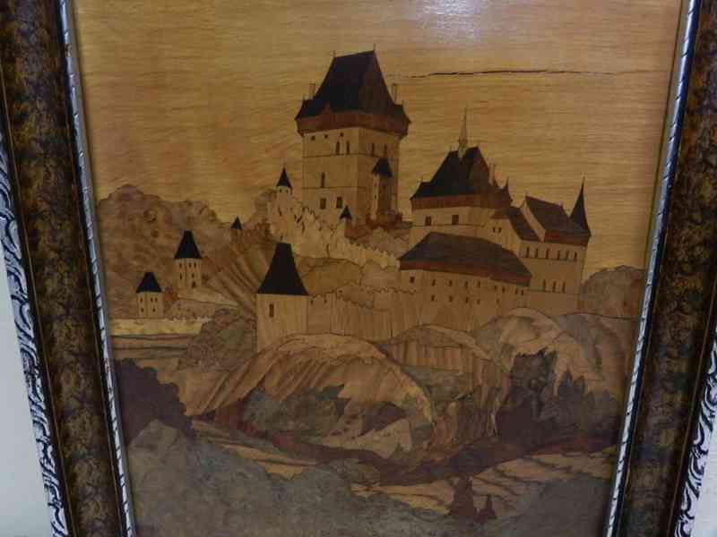 Hezký starý obrázek hrad Karlštejn intarzie - foto 3