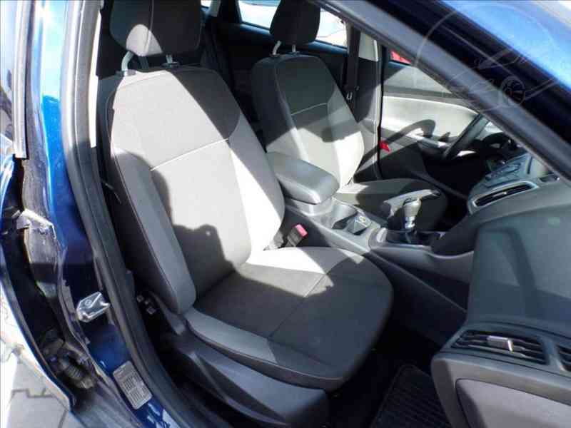 Ford Focus 1,0 EcoBoost - foto 11