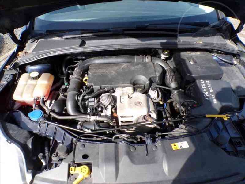 Ford Focus 1,0 EcoBoost - foto 12
