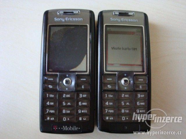 Dvakrát Sony Ericsson T 630 za jednu cenu  370 KČ - foto 1