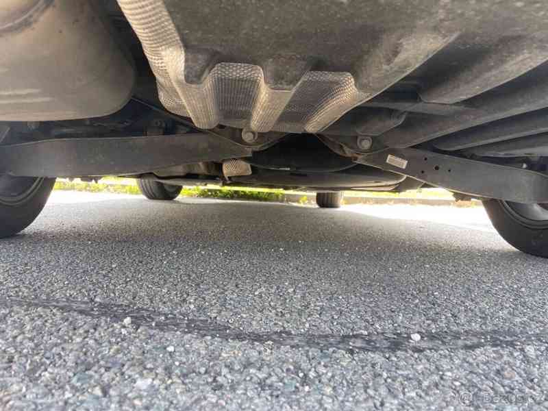Volkswagen Passat 1,9 tdi 77kw STK do 06/27 - foto 9