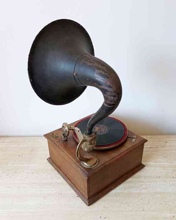 Starožitný salonní gramofon na kliku s troubou značky Pathé  - foto 3