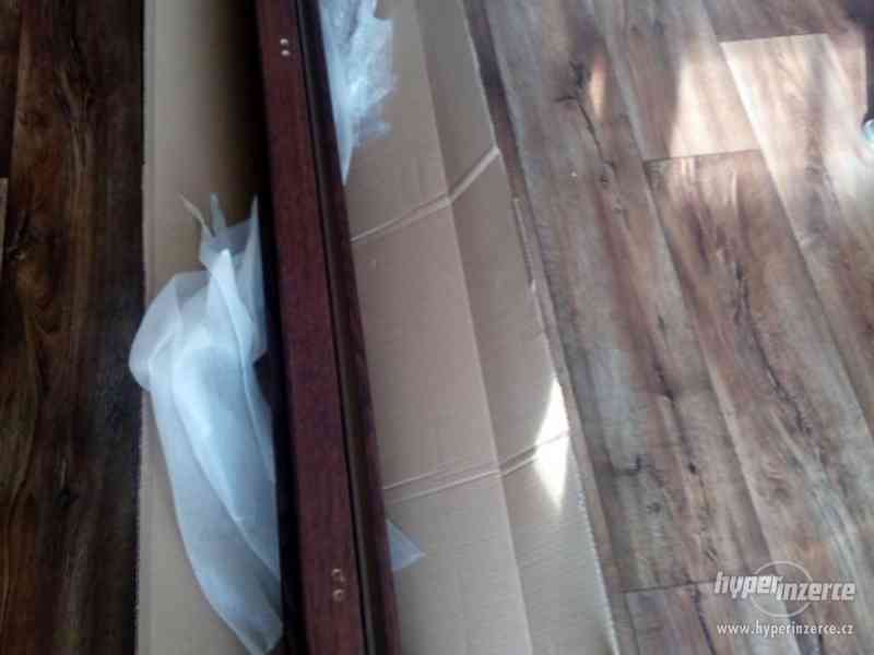 Prodám interiérové dveře 70 cm, pravé i s obložkama - foto 3