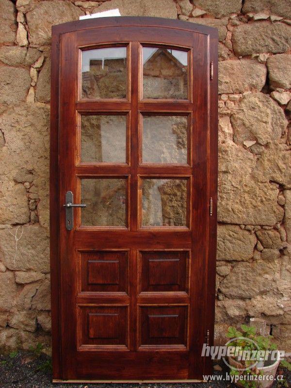 Dřevěné vchodové dveře - foto 5