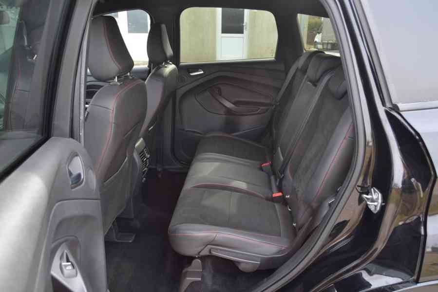 Ford Kuga 2.0 TDCI 132kW ST-Line 4x4 - foto 12