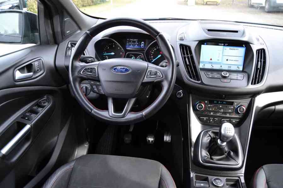 Ford Kuga 2.0 TDCI 132kW ST-Line 4x4 - foto 8