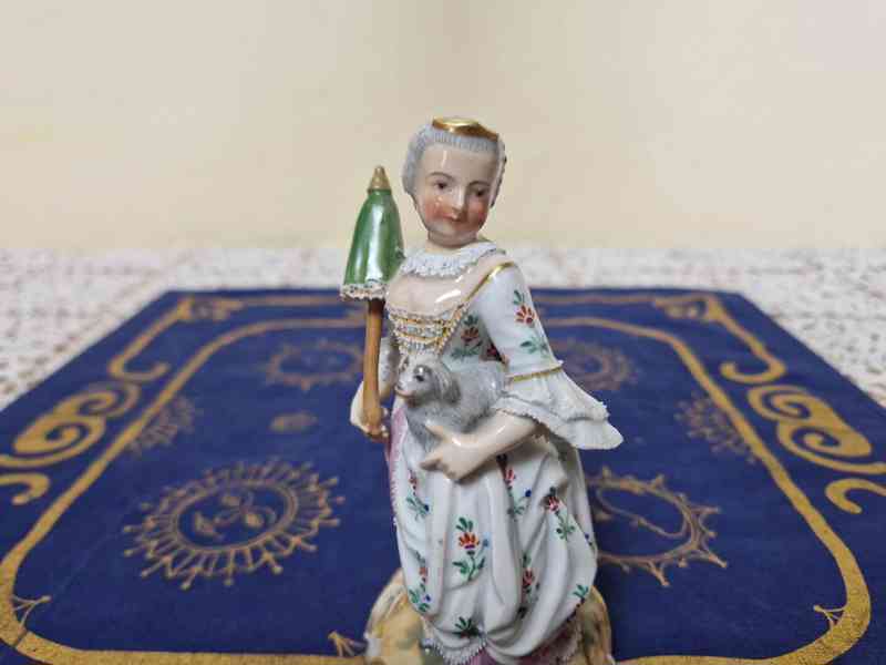 Krásná porcelánová Soška Dáma s paraplíčkem  Vídeň - foto 7