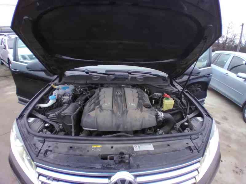 VOLKSWAGEN TOUAREG R-LINE 3.0 TDI V6 BMT - foto 45