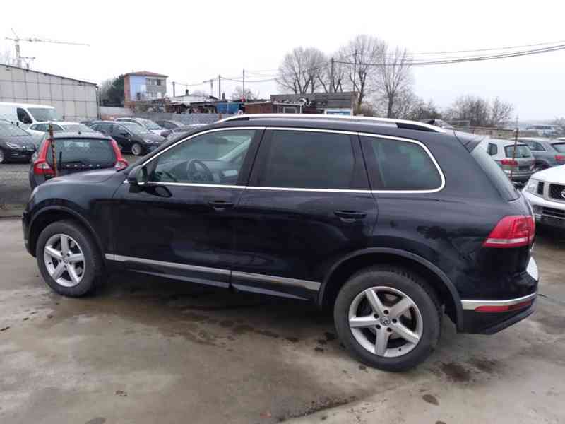 VOLKSWAGEN TOUAREG R-LINE 3.0 TDI V6 BMT - foto 5