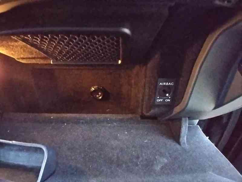 VOLKSWAGEN TOUAREG R-LINE 3.0 TDI V6 BMT - foto 26