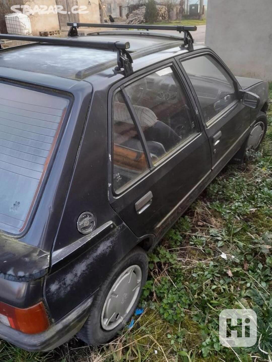 osobní vůz Peugeot 205 GRD - foto 1