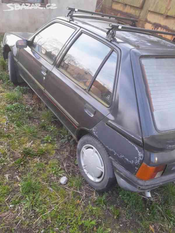 osobní vůz Peugeot 205 GRD - foto 2