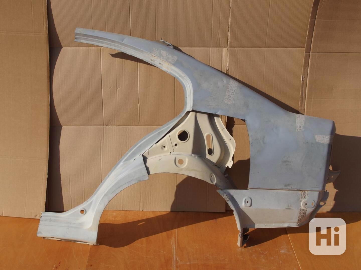 Nová levá zadní bočnice Škoda Octavia I liftback - foto 1