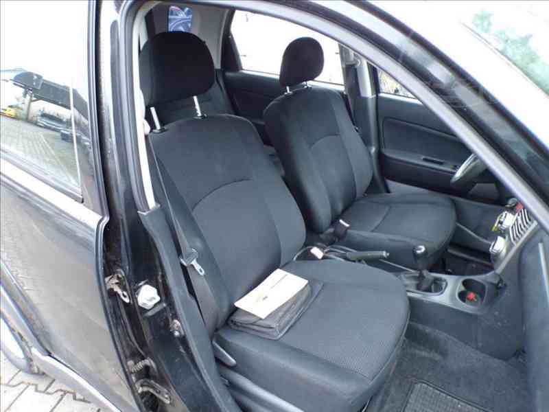 Daihatsu Terios 1,5 i16V 4x4 - foto 14