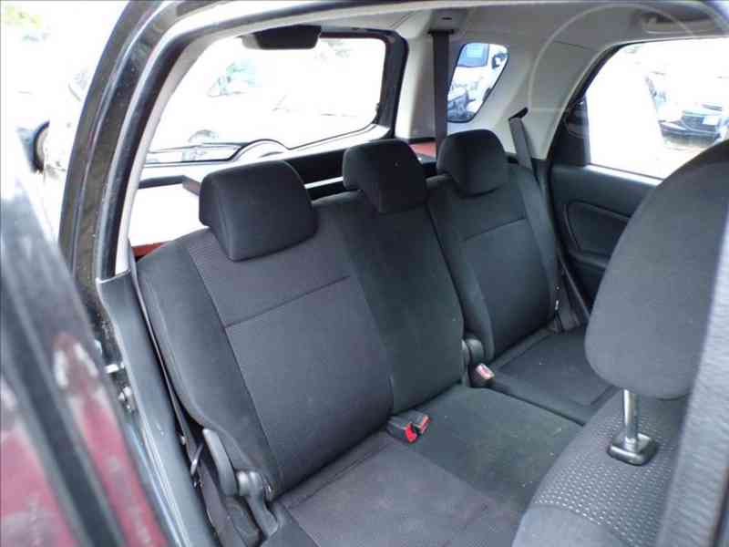 Daihatsu Terios 1,5 i16V 4x4 - foto 13