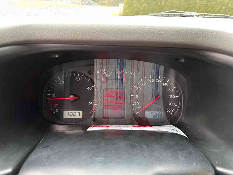 Volkswagen T4 Multivan 2,5tdi Generation 111kw - foto 19
