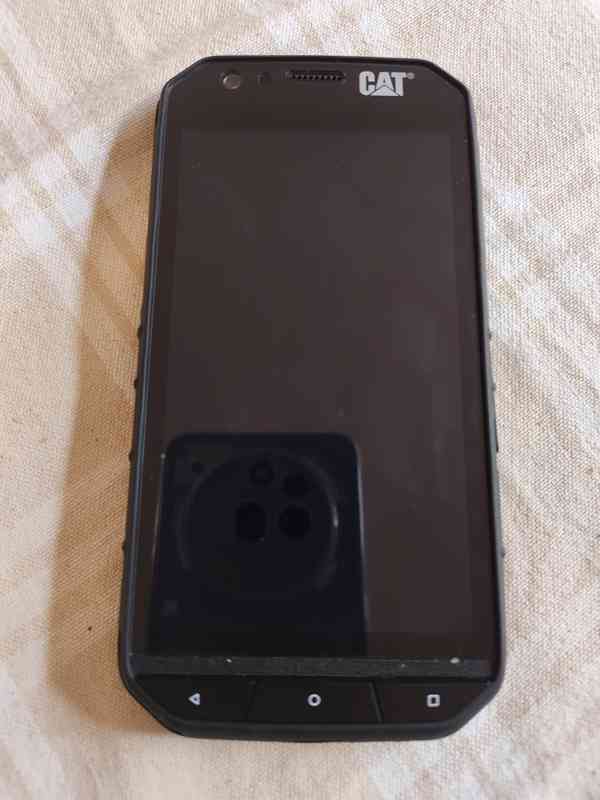 Odolný mobilní dotykový telefon CAT S31 Dual SIM - foto 2