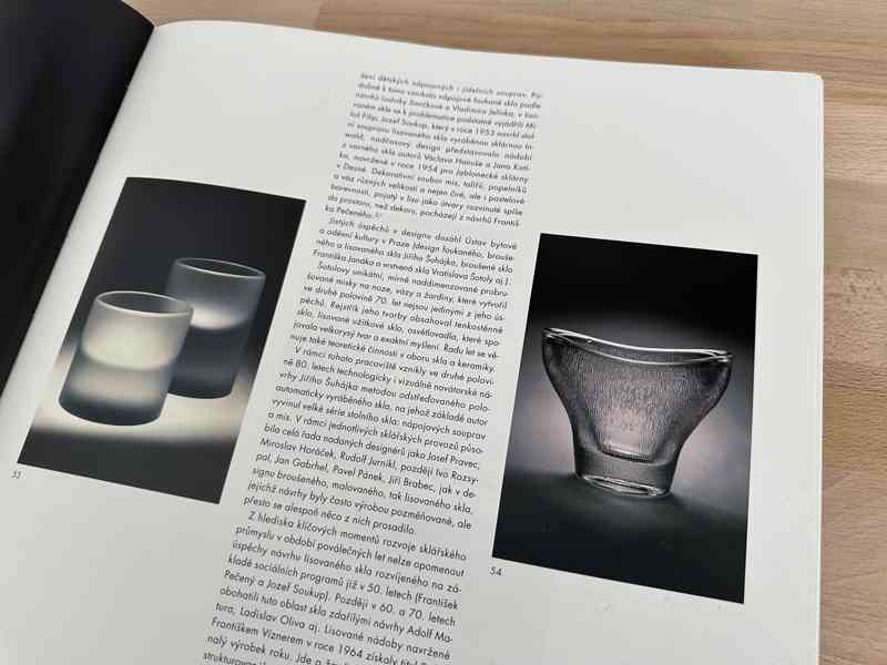 Kniha České sklo - Autor Sylva Petrová - foto 5