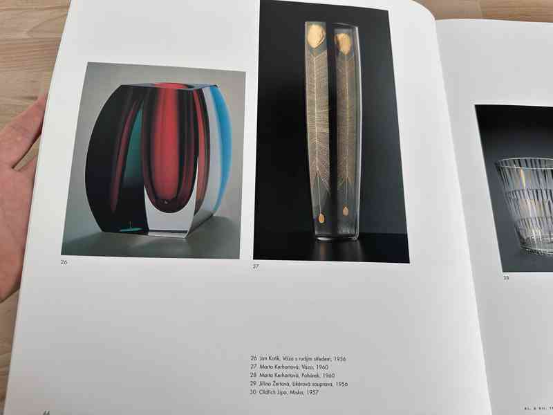 Kniha České sklo - Autor Sylva Petrová - foto 4