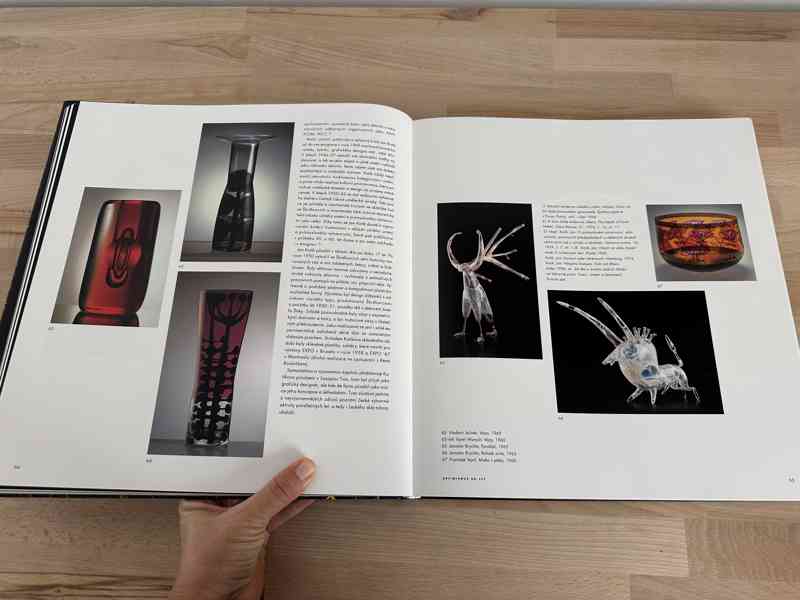 Kniha České sklo - Autor Sylva Petrová - foto 6