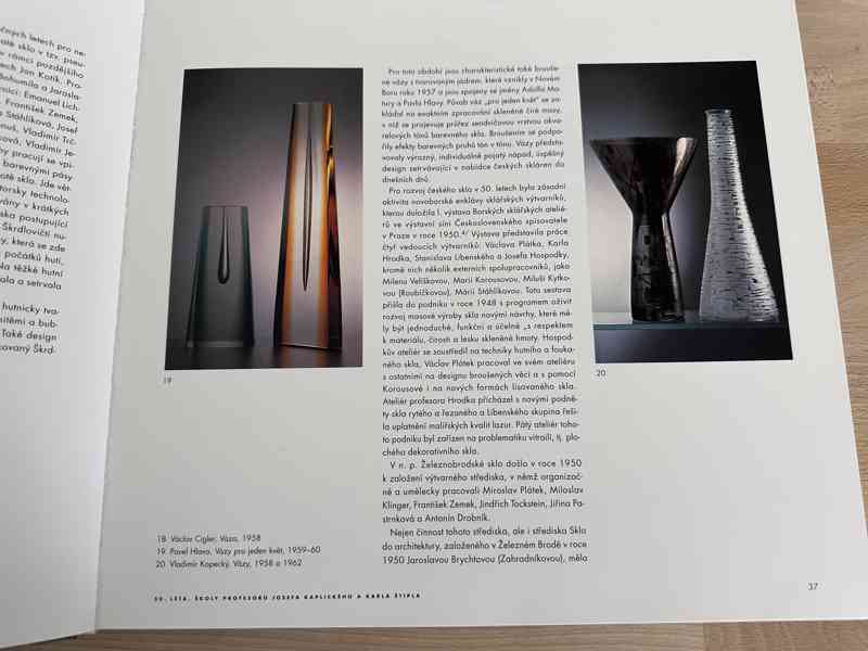 Kniha České sklo - Autor Sylva Petrová - foto 3