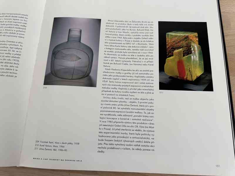 Kniha České sklo - Autor Sylva Petrová - foto 9