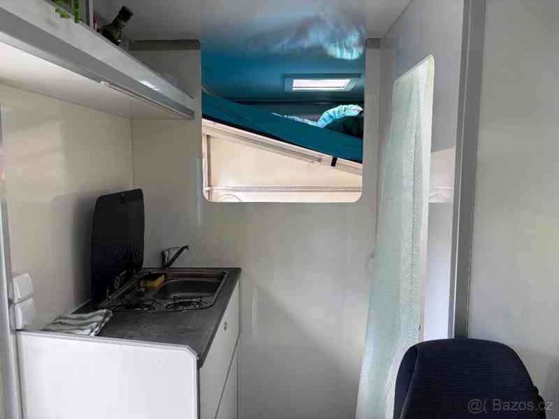 Renault s nástavbou pro MOTOKROS, obyt - foto 13