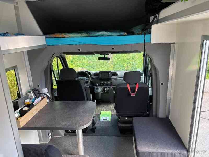 Renault s nástavbou pro MOTOKROS, obyt - foto 7