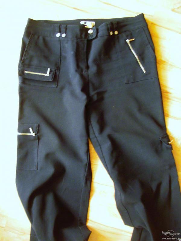 Černé kalhoty Orsay - foto 4