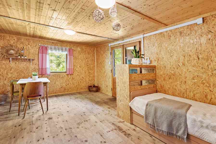 Prodej útulné chaty se zahradou 580 m², Stradonice - Nižbor - foto 6
