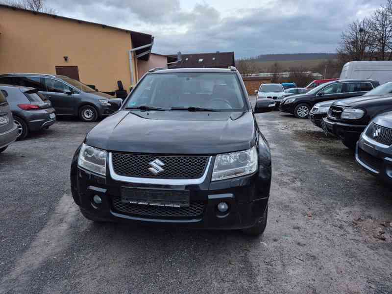 Suzuki Grand Vitara 2.4i Aut. Comfort benzín 124kw - foto 3