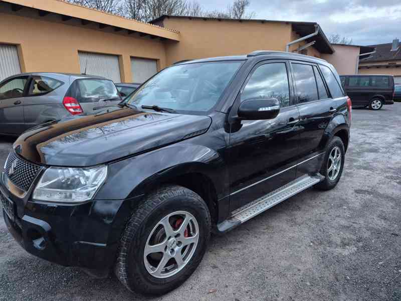 Suzuki Grand Vitara 2.4i Aut. Comfort benzín 124kw - foto 14