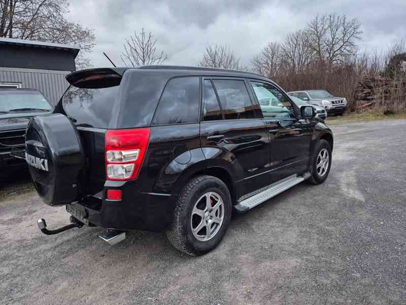 Suzuki Grand Vitara 2.4i Aut. Comfort benzín 124kw - foto 12