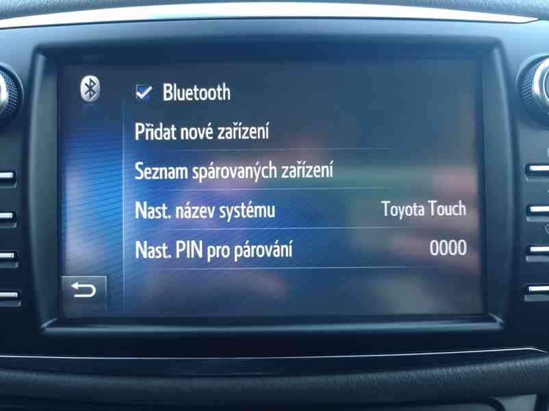 Toyota Yaris 1.5 Hybrid 74kW/1maj/ServKniha - foto 40