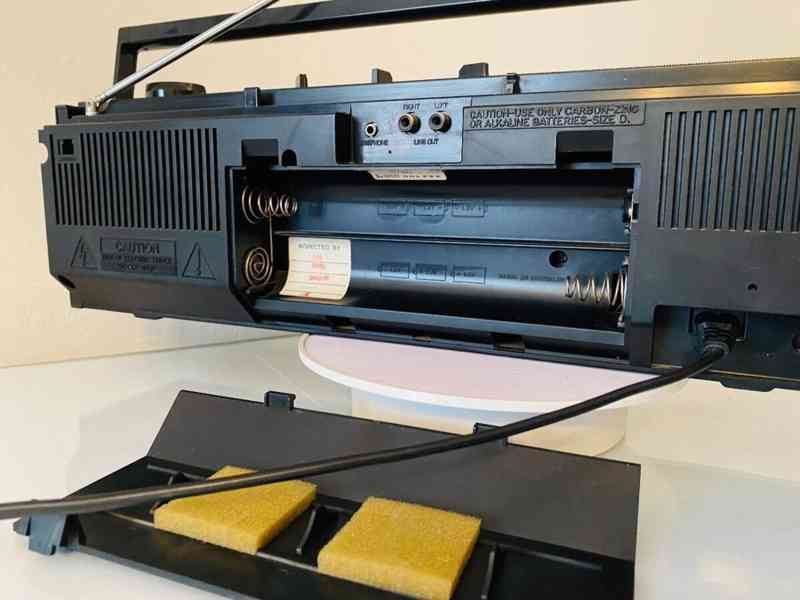 Radiomagnetofon Philips D8048/02, rok 1987 - foto 10