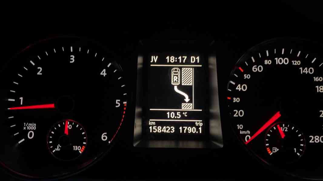 VW Passat CC 2.0 TDI DSG 159 tis. km - foto 25