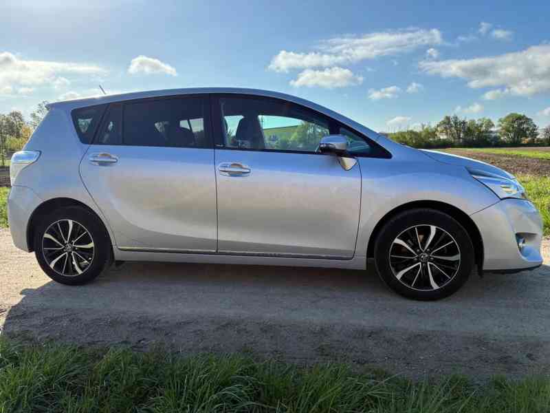 Toyota Verso 1.8l Edition S+ benzín 108kw - foto 6