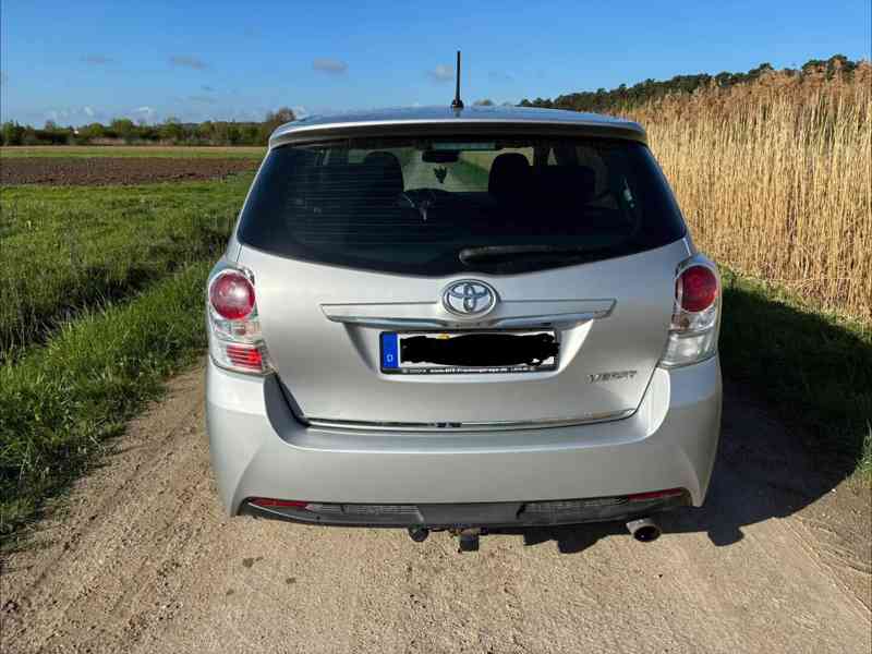 Toyota Verso 1.8l Edition S+ benzín 108kw - foto 2