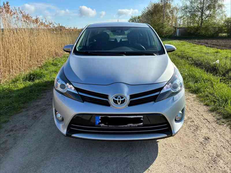 Toyota Verso 1.8l Edition S+ benzín 108kw - foto 14