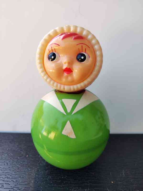 Retro dětská panenka