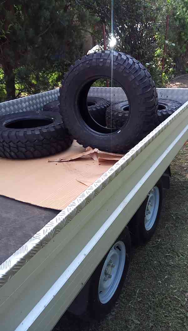 Jeep Grand Cherokee 265/70 R17 250km jako NOVÉ pne4x4M/T M+S - foto 4