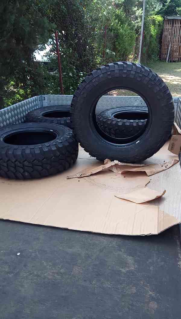 Jeep Grand Cherokee 265/70 R17 250km jako NOVÉ pne4x4M/T M+S - foto 5
