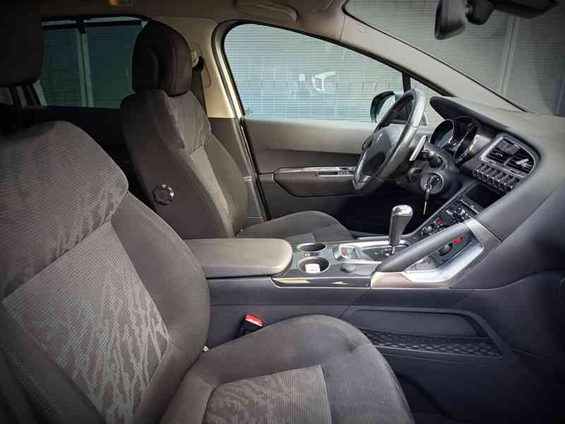 Peugeot 3008 1,6HDi Comfort  - foto 7