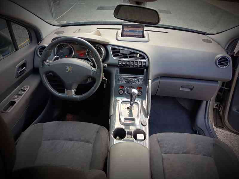 Peugeot 3008 1,6HDi Comfort  - foto 10