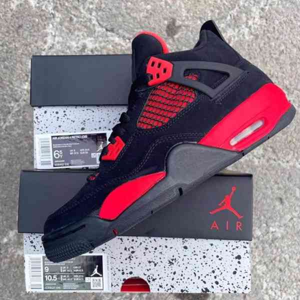 Nike Air Jordan 4  - foto 6